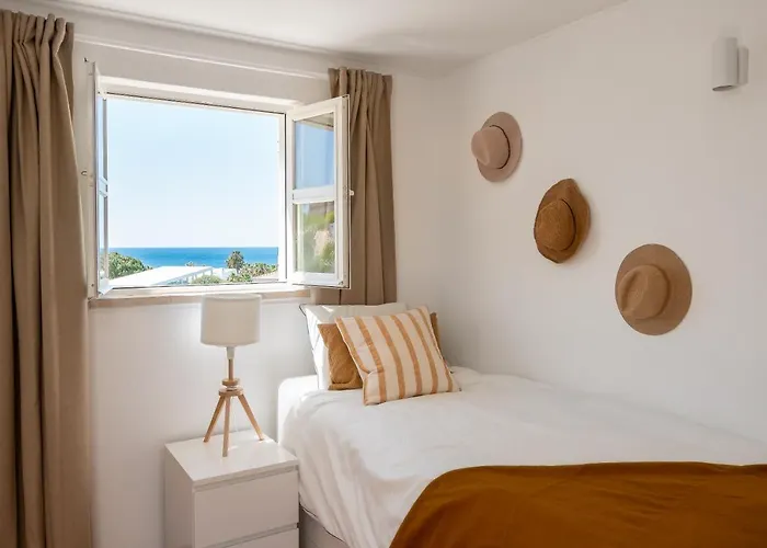 Villa With Ocean View And Rooftop Cinema Guia (Faro)