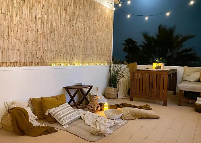 With Ocean View And Rooftop Cinema Villa Guia (Faro)