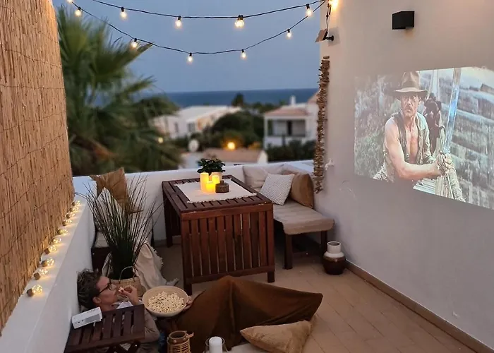 With Ocean View And Rooftop Cinema * Guia (Faro)