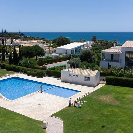 With Ocean View And Rooftop Cinema Guia (Faro)