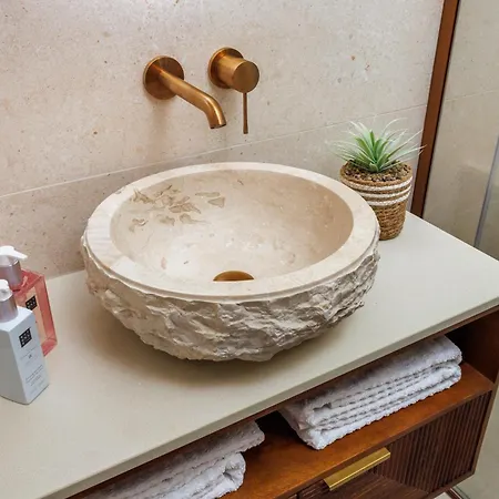 With Ocean View And Rooftop Cinema Villa Guia (Faro)