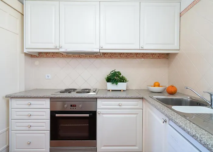 With Ocean View And Rooftop Cinema Villa Guia (Faro)